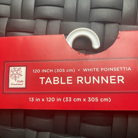 Christmas Elegant Winter White Poinsettia Dinner Table Runner 13x120 inches NEW - Picture 7 of 11